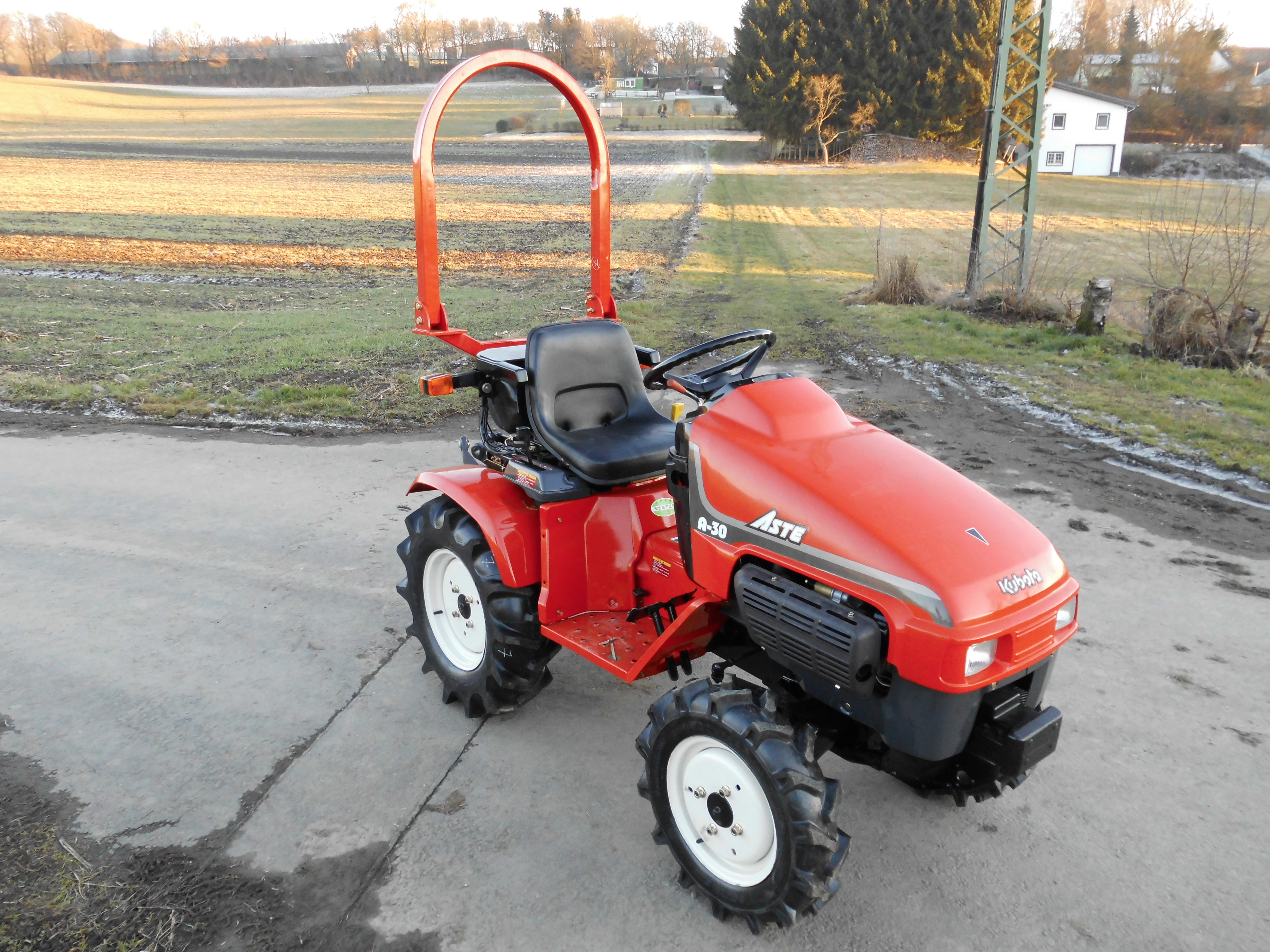 Kubota A30 mit Allradantrieb (Anbaugeräte optional) SB Forst