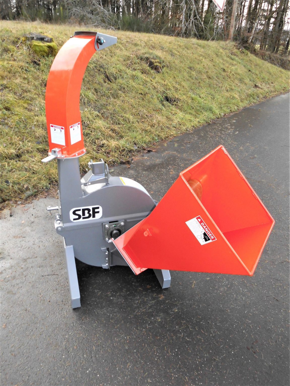 SBF BX42S Holzhäcksler Häcksler Schredder SB Forst